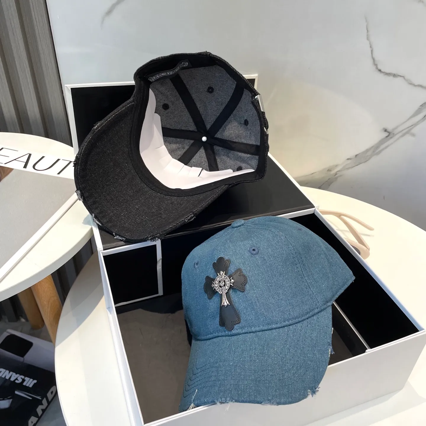 P70 Croxin's new high-quality washed denim baseball cap, high-end customized version! The same style as the internet celebrity fashion blogger! Wall crack recommended! Great quality! Head circumference 57cm